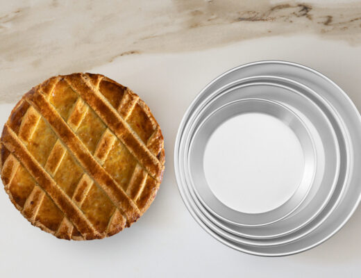 pastiera napoletana con tortiera conica